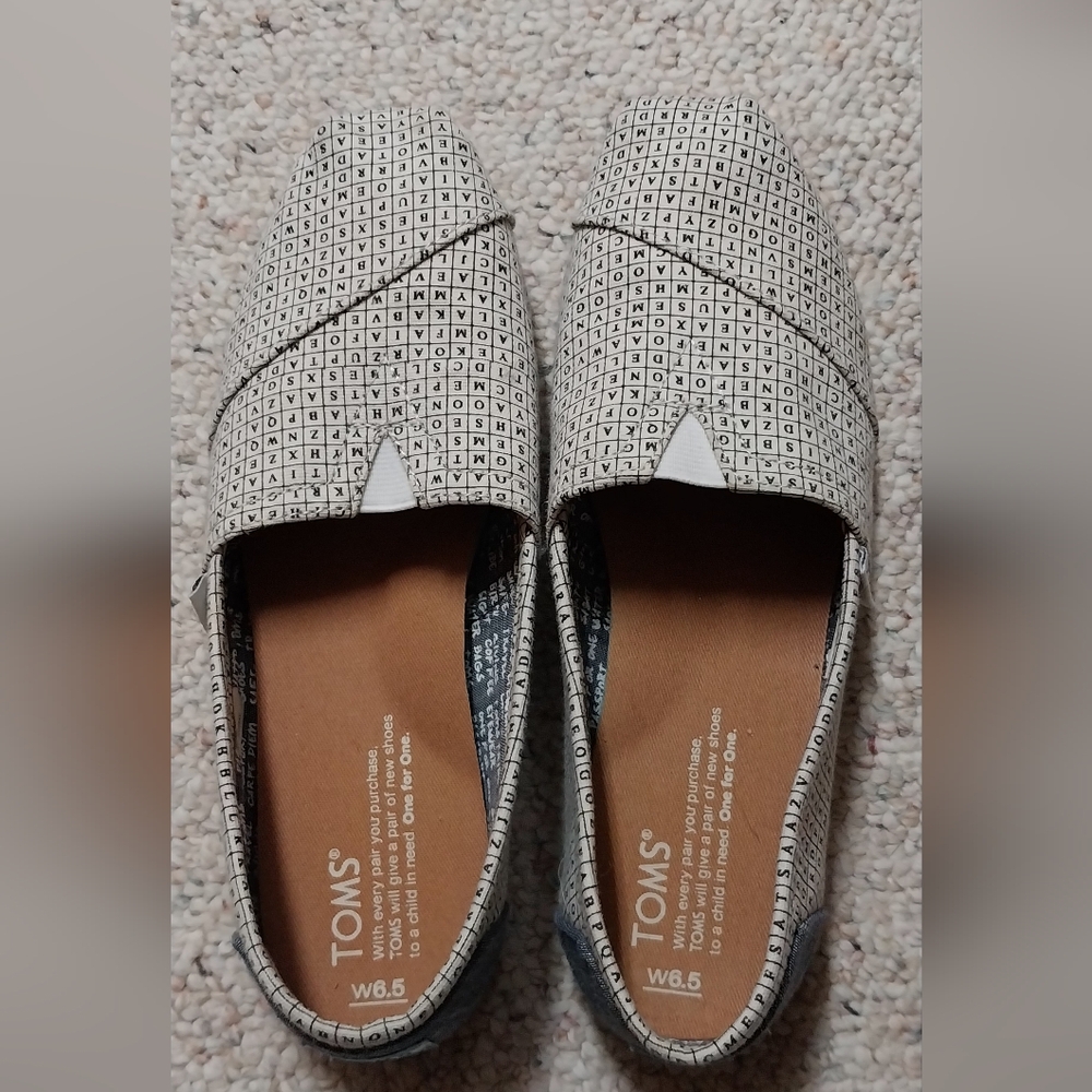 TOMS Women's Black and White Slip-On Shoes